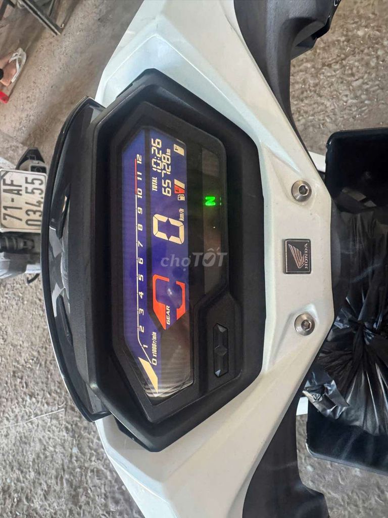 Honda Winner X V3 Trắng 65728 km. Mua bán Xe máy tại Huyện Châu Thành Bến Tre được đăng bởi huynh duy hình 2