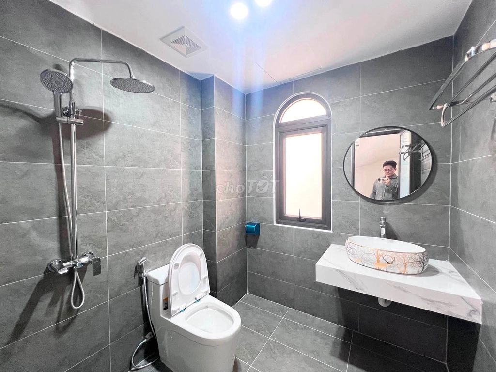 Bán nhà Ô Cách – Việt Hưng, nhà mới full nội thất