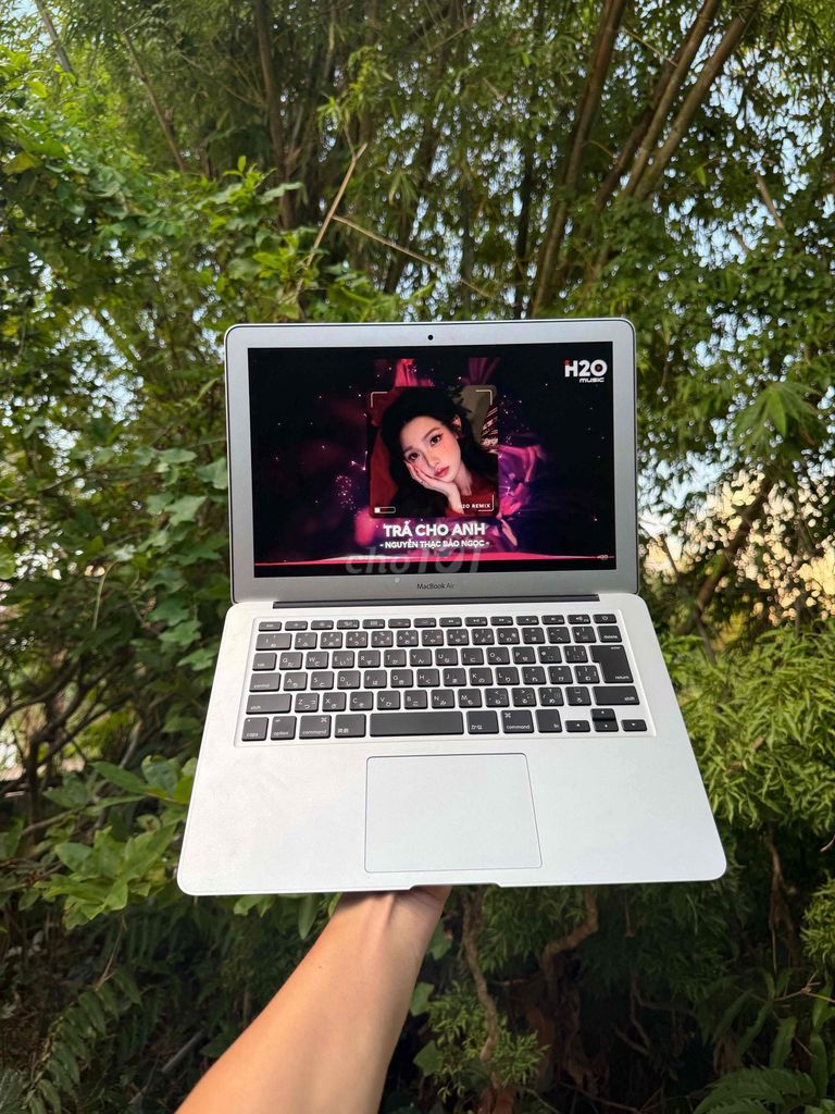 macbook i5 thành lý. Mua bán Laptop tại Thành phố Vĩnh Long Vĩnh Long được đăng bởi Ngà Trần hình 1