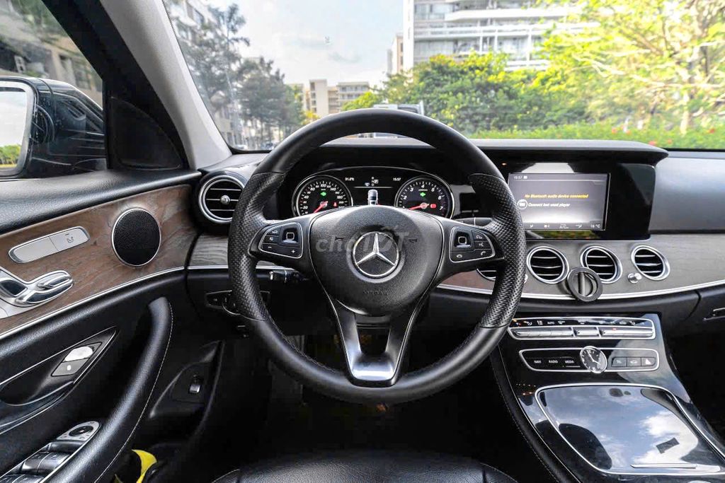 Bán xe siêu cop Mẹc E200 sx 2016 zin đẹp. Mua bán Ô tô tại Quận 7 Tp Hồ Chí Minh được đăng bởi tuấn anh hình 14