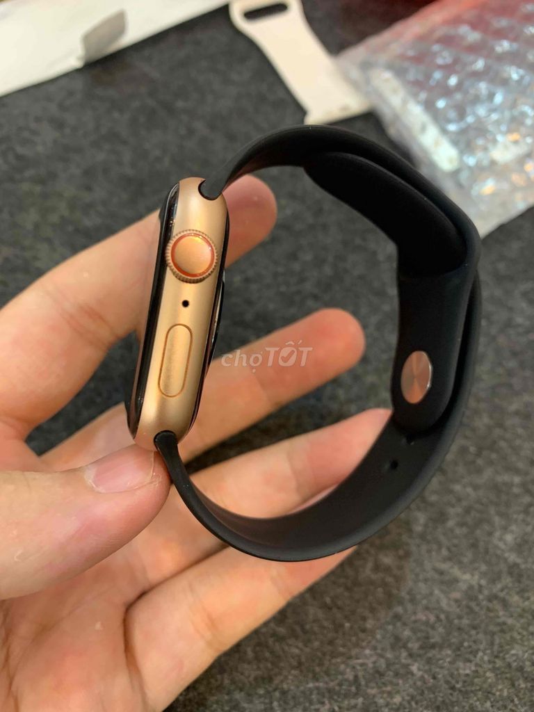 Apple watch Series 5 44mm Rosw gold