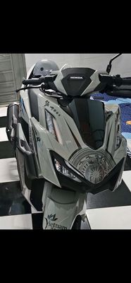 Vario160 xám xi măng bản thể thao abs. Mua bán Xe máy tại Thành phố Long Xuyên An Giang được đăng bởi Nguyễn Tín