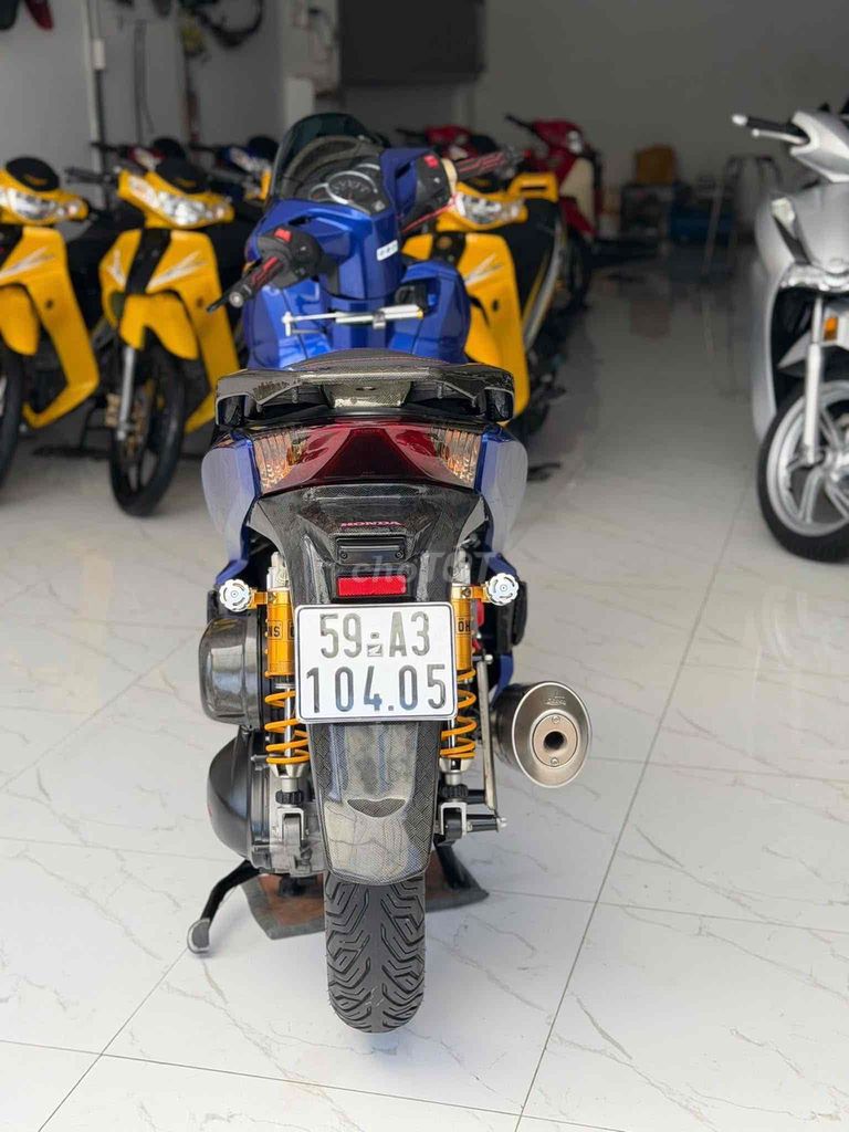 #SH300i ABS nhập ý , dkld 2017 #BSTP. Mua bán Xe máy tại Thành phố Dĩ An Bình Dương được đăng bởi Nguyễn Tuấn hình 6