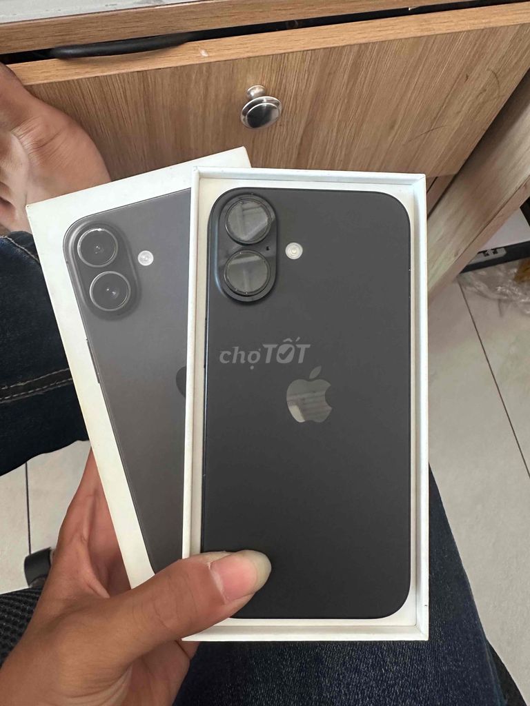 Apple iPhone 16 thường 128GB Đen Likenew. Mua bán Điện thoại tại Quận Cẩm Lệ Đà Nẵng được đăng bởi Khoa Đắc hình 1