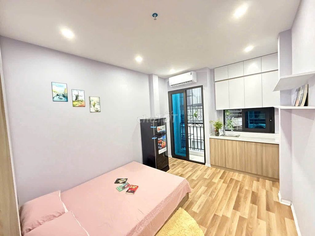 Phòng trọ Studio ban công full nội thất Đống Đa 5tr3