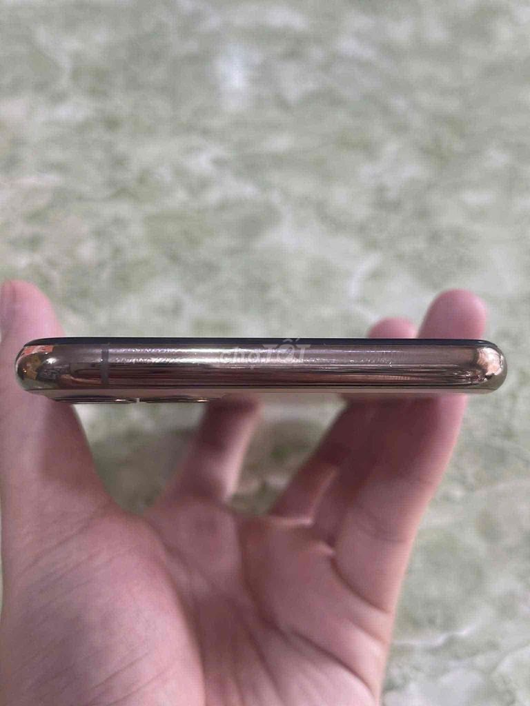 Apple iPhone 11 Pro Max 64GB Vàng. Mua bán Điện thoại tại Thành phố Cao Lãnh Đồng Tháp được đăng bởi TRẦN MINH  hình 1