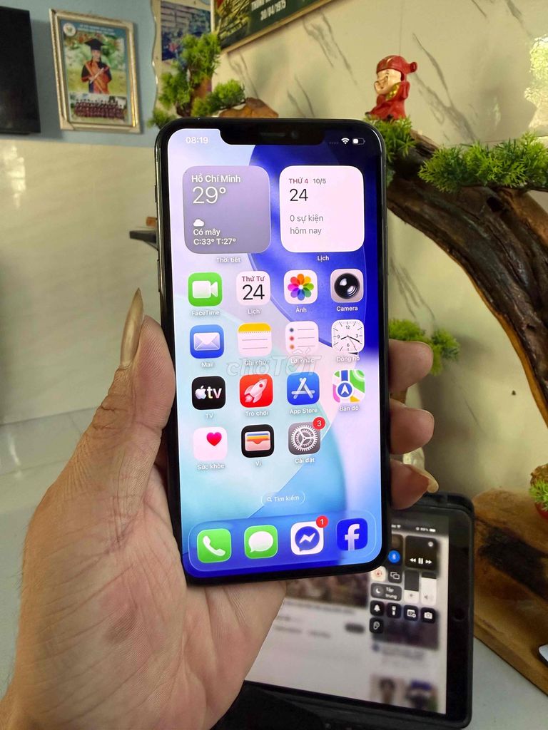 Apple iPhone 11 Pro Max 64GB Đen Đã qua sử dụng. Mua bán Điện thoại tại Thành phố Thuận An Bình Dương được đăng bởi  Phan Trung hình 1