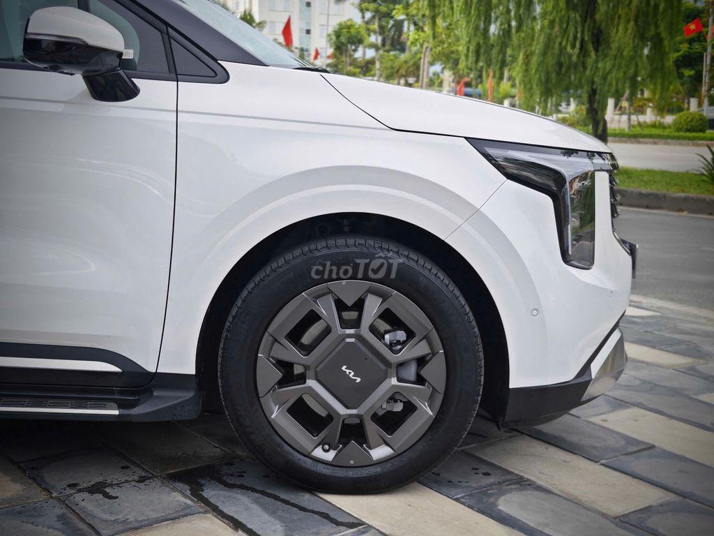 Kia Carnival 2025 Signature 1.6 Turbo HEV 7S. Mua bán Ô tô tại Quận Hải An Hải Phòng được đăng bởi Nguyễn Hà Vi hình 5