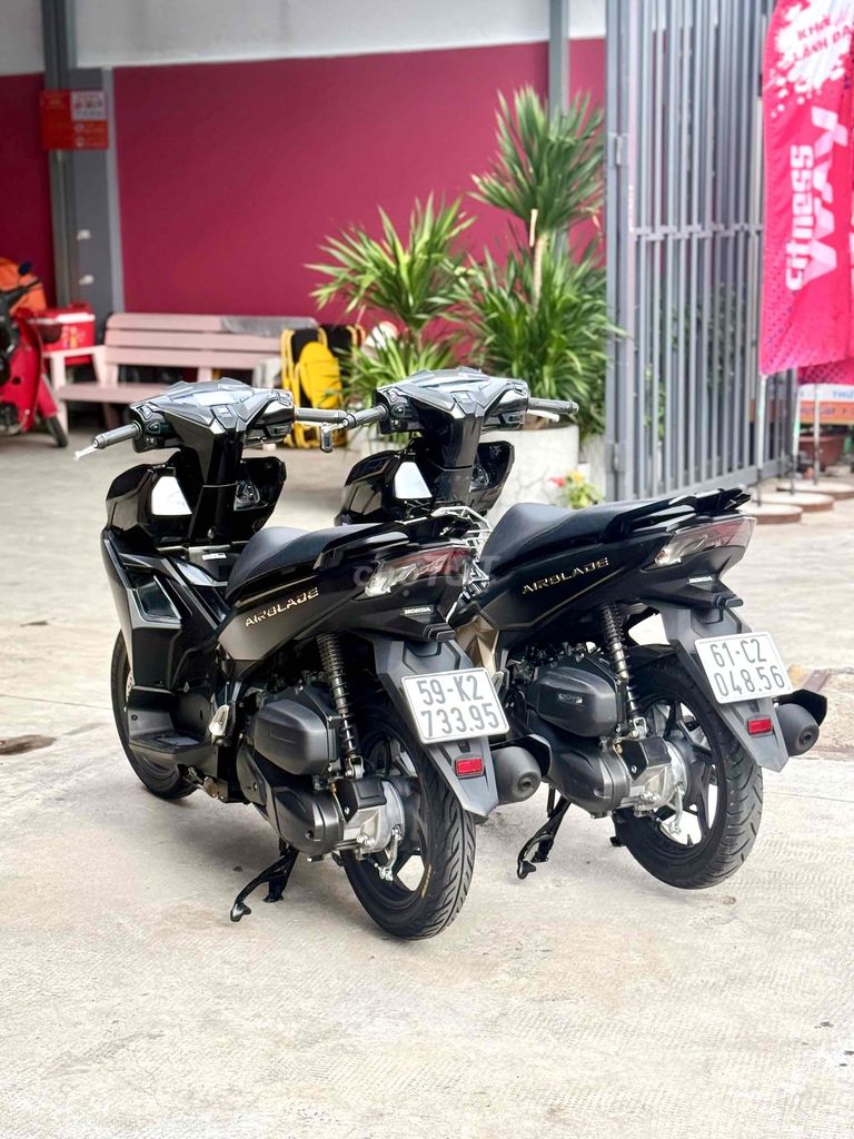 Honda Air Blade 125 Special Black 2022 1 хозяин