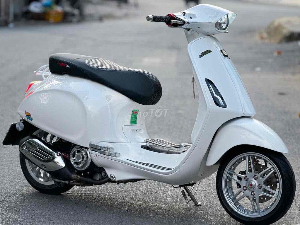 vespa 125 dọn full kiễng đẹp keng nợ xấu trả 50% ạ. Mua bán Xe máy tại Quận Bình Tân Tp Hồ Chí Minh được đăng bởi Xe Máy Qúy Le hình 1