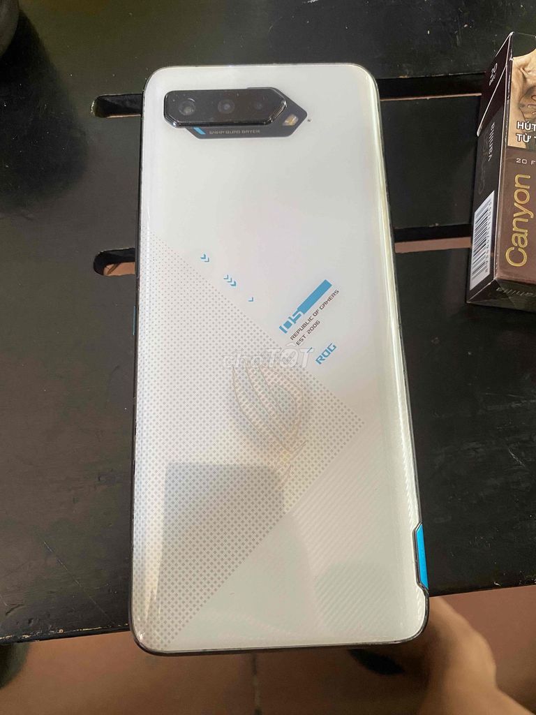 Asus ROG Phone Trắng. Mua bán Điện thoại tại Thành phố Vũng Tàu Bà Rịa - Vũng Tàu được đăng bởi Thang Thang hình 1