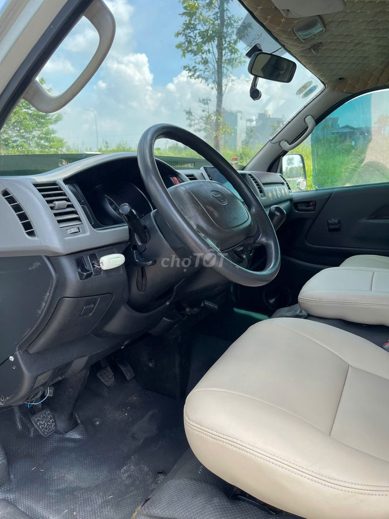 Toyota Hiace 2010 tải van 3 chỗ - 10000 km. Mua bán Ô tô tại Huyện Đông Anh Hà Nội được đăng bởi siêu thị ô tô Nhật Bắc hình 11