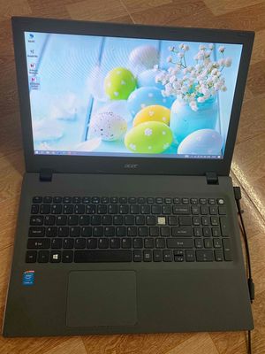 Laptop Acer Aspire E5-573
