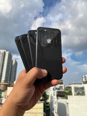 Thanh lý iphone 8 zin cứng hạ dàn game hàng chuẩn