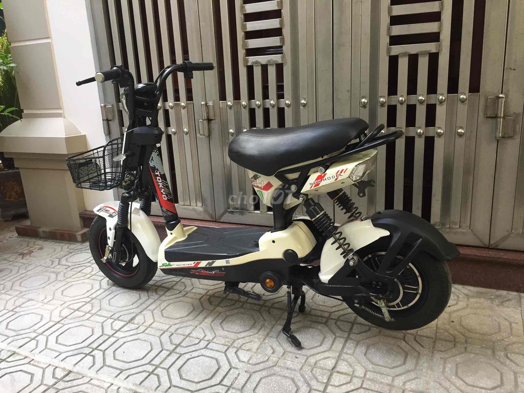 Xe điện 133M TOKIO bình điện khoẻ. Mua bán Xe điện tại Quận Hoàn Kiếm Hà Nội được đăng bởi hiếu hình 5