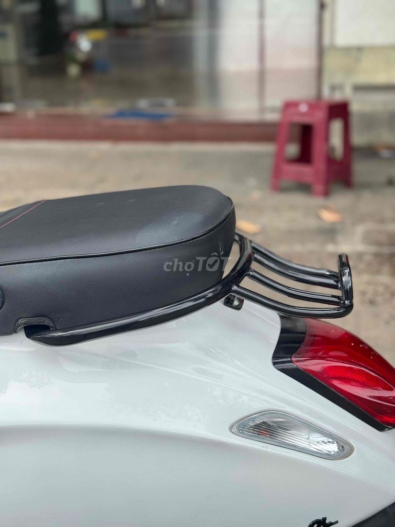 Vespa Sprint Đỏ Cherry và Trắng đen bs 72 zin. Mua bán Xe máy tại Thành phố Bà Rịa Bà Rịa - Vũng Tàu được đăng bởi Cửa Hàng Xe Máy Anh Luân hình 15