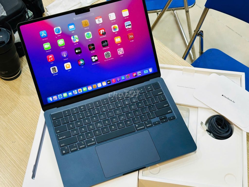 Apple MacBook Air M2 16GB/512GB Xanh đen Like New. Mua bán Laptop tại Quận Đống Đa Hà Nội được đăng bởi Thế Hoàng hình 1