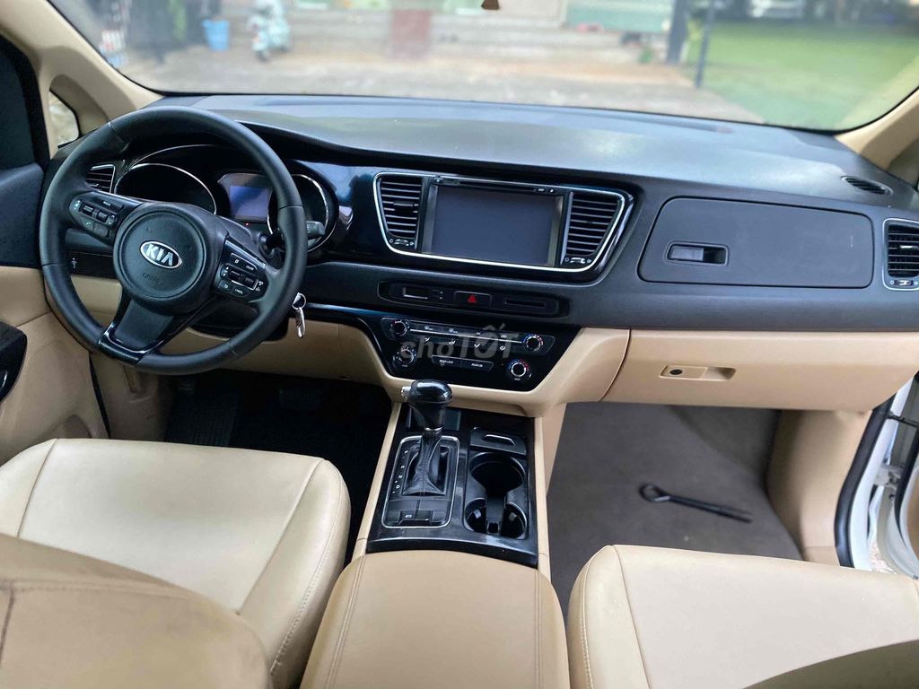 Kia Sedona 2016 2.2 Dầu Trắng. Mua bán Ô tô tại Thành phố Long Khánh Đồng Nai được đăng bởi Mr hiếu hình 11