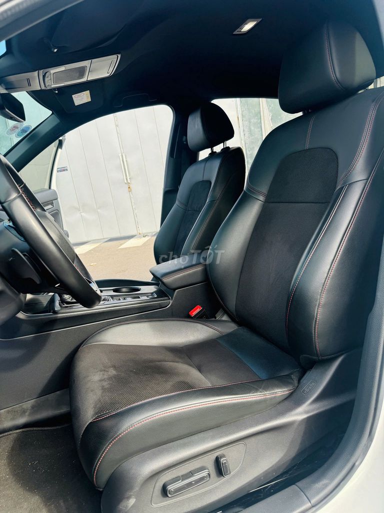 Honda Civic 2023 RS 1.5 AT - 32000 km. Mua bán Ô tô tại Thành phố Dĩ An Bình Dương được đăng bởi Siêu Thị Ô Tô Bình Dương  hình 15