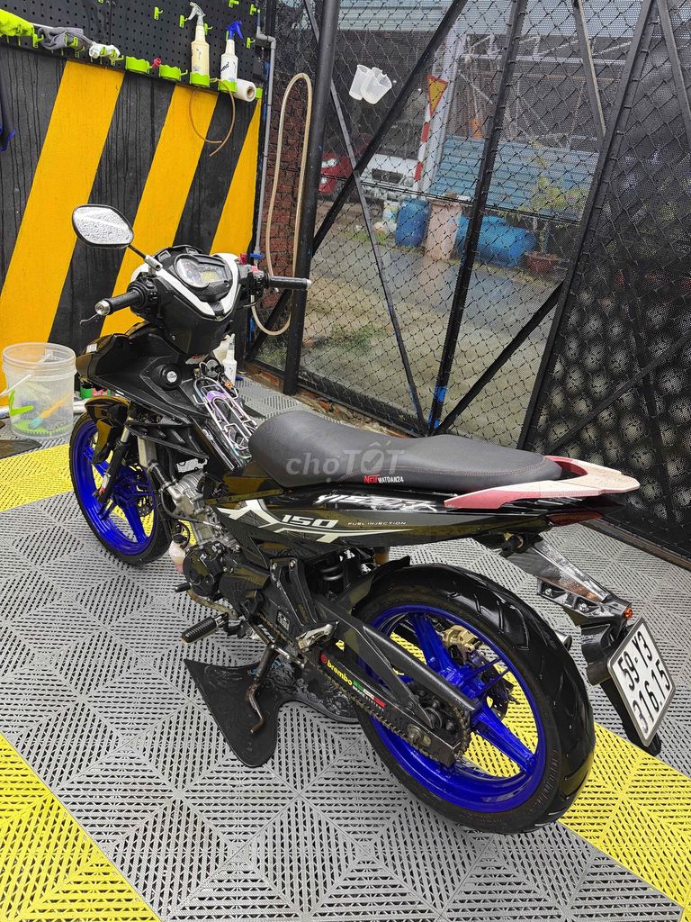 Yamaha MX King 2018 Черно-белый Вьетнам