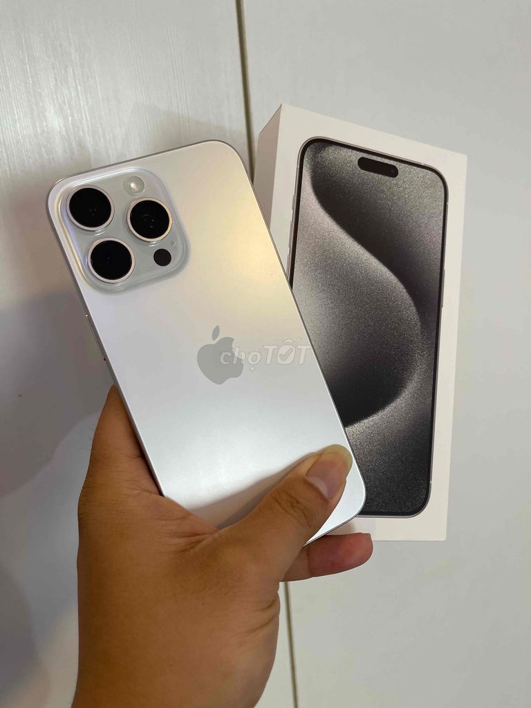 iPhone 15 Pro Max 256G QT Zin Đẹp Pin 94% Xài Bền. Mua bán Điện thoại tại Quận Tân Bình Tp Hồ Chí Minh được đăng bởi Kim Phát Lộc hình 1