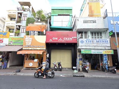 Аренда · 4 комн. · 81 м² · Quận 10, ул. Đường Tô Hiến Thành