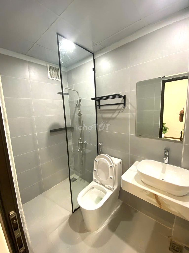 CHO THUÊ CĂN HỘ 1K1N BAN CÔNG FULL NỘI THẤT NẰM NGAY TRẦN DUY HƯNG
