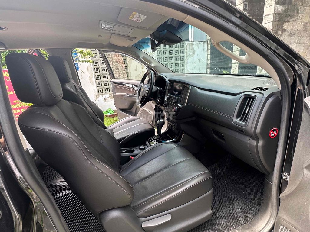 Chính chủ bán Chevrolet Trailblazer 2018 4x4 AT-7. Mua bán Ô tô tại Quận Cẩm Lệ Đà Nẵng được đăng bởi Tuaan Nhà Phố hình 4