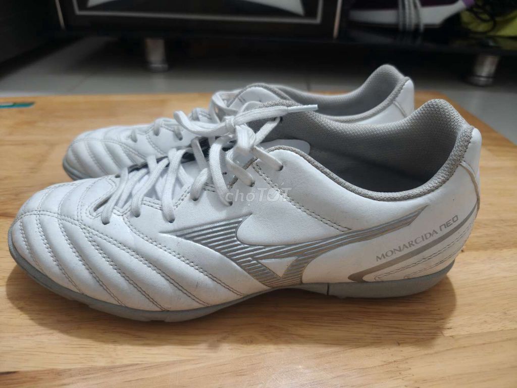 mizuno neo 2 select size 40