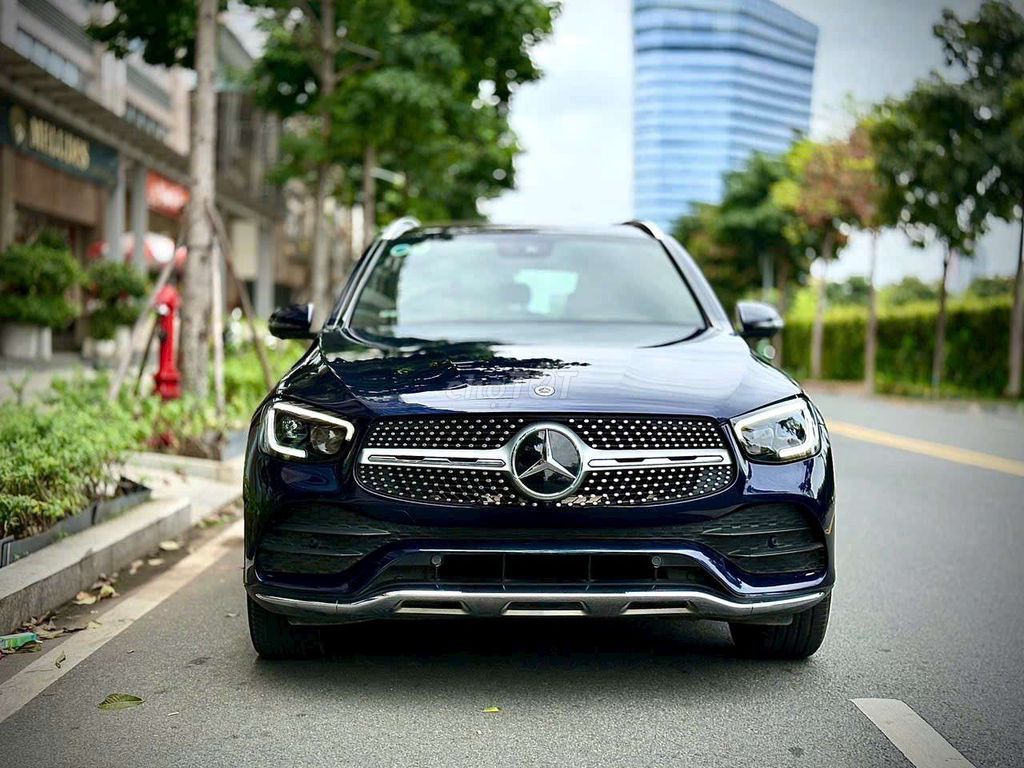 Mercedes Benz GLC 2021 300 4MATIC - 61000 km