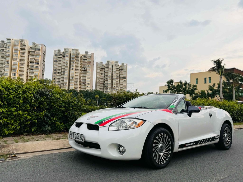 Bán xe Mitsubishi Eclipse 2006 mui trần cực đẹp