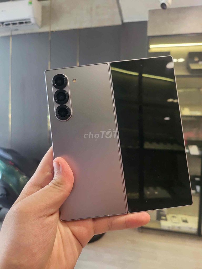 Samsung Galaxy ZFold 6 12/512GB Xám VN/A LikeNew. Mua bán Điện thoại tại Quận 8 Tp Hồ Chí Minh được đăng bởi CA REM BÁN TÁO hình 1