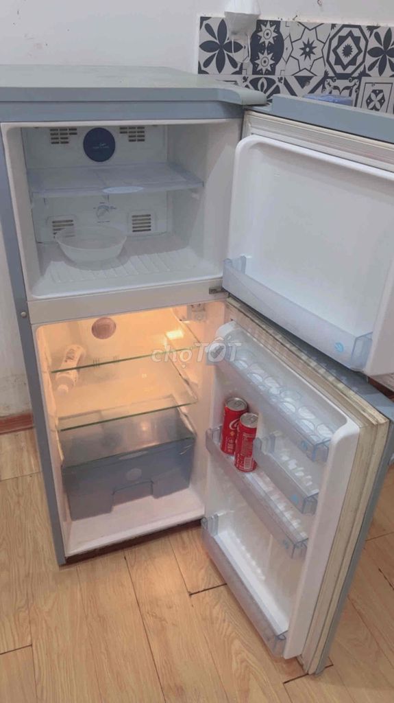Tủ lạnh Daewoo 150 lít Xám. Mua bán Tủ lạnh tại Thành phố Buôn Ma Thuột Đắk Lắk được đăng bởi Phạm Huy Thái hình 1