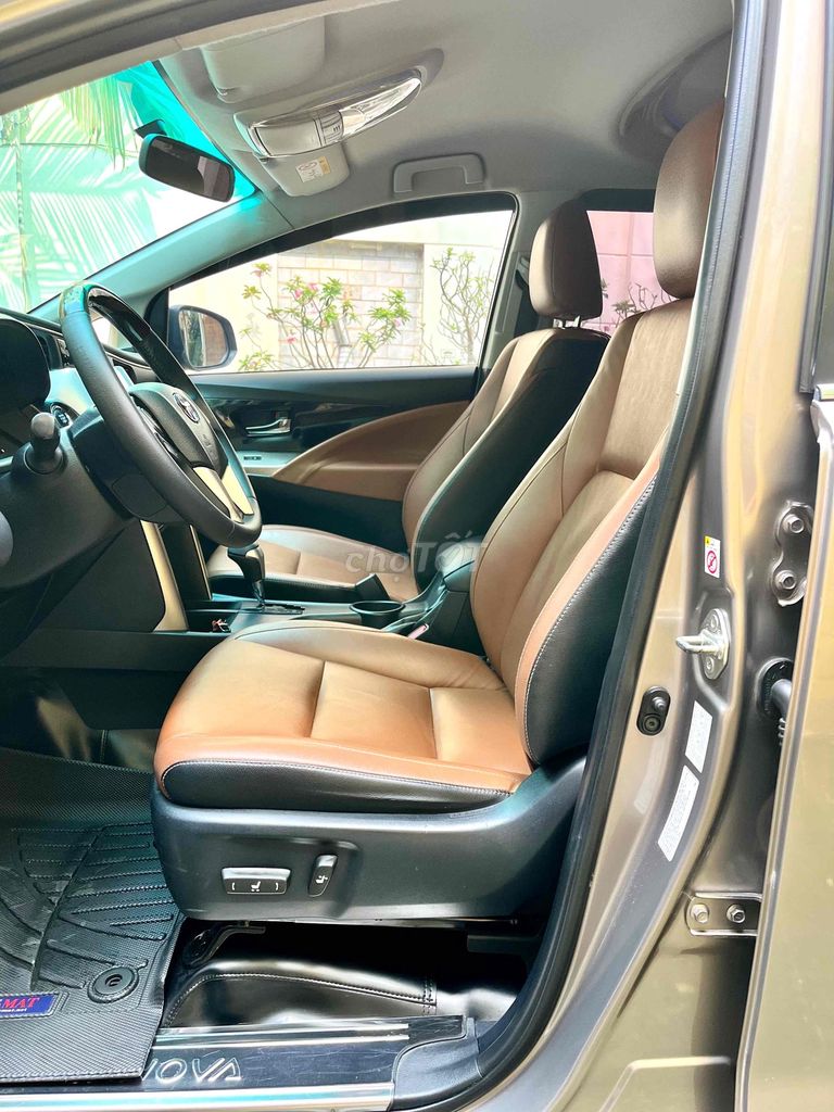 Toyota Innova 2.0V 2017. Bản cao cấp. xe rất đẹp. Mua bán Ô tô tại Quận 7 Tp Hồ Chí Minh được đăng bởi Thanh Bình Land hình 8