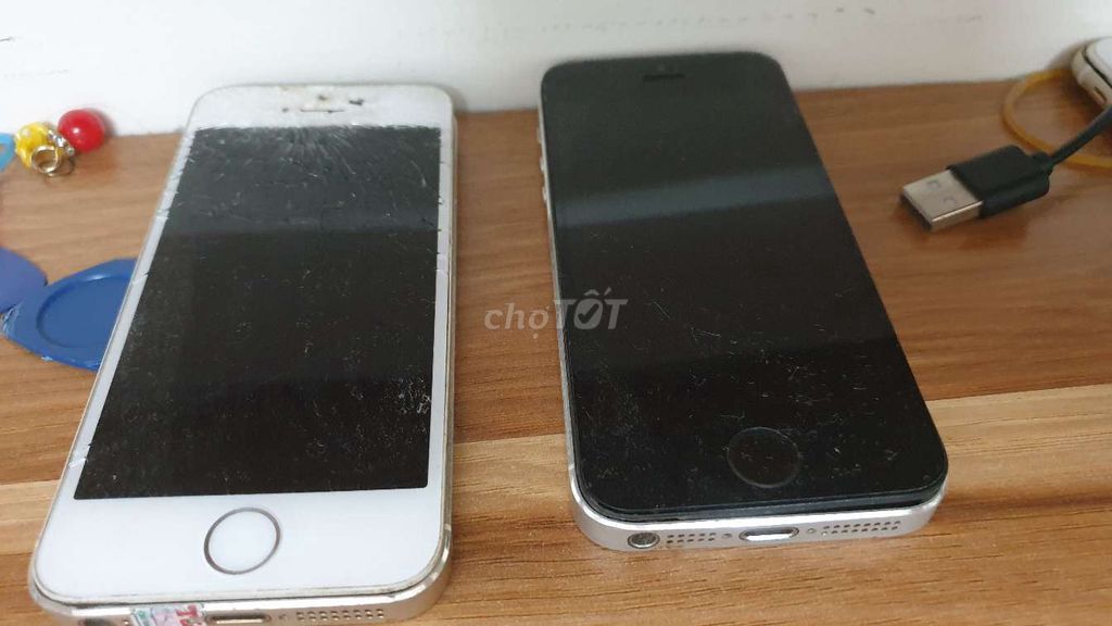 Apple iPhone 5s Trắng Đen Hỏng. Mua bán Điện thoại tại Quận Đống Đa Hà Nội được đăng bởi Minh hải hình 1
