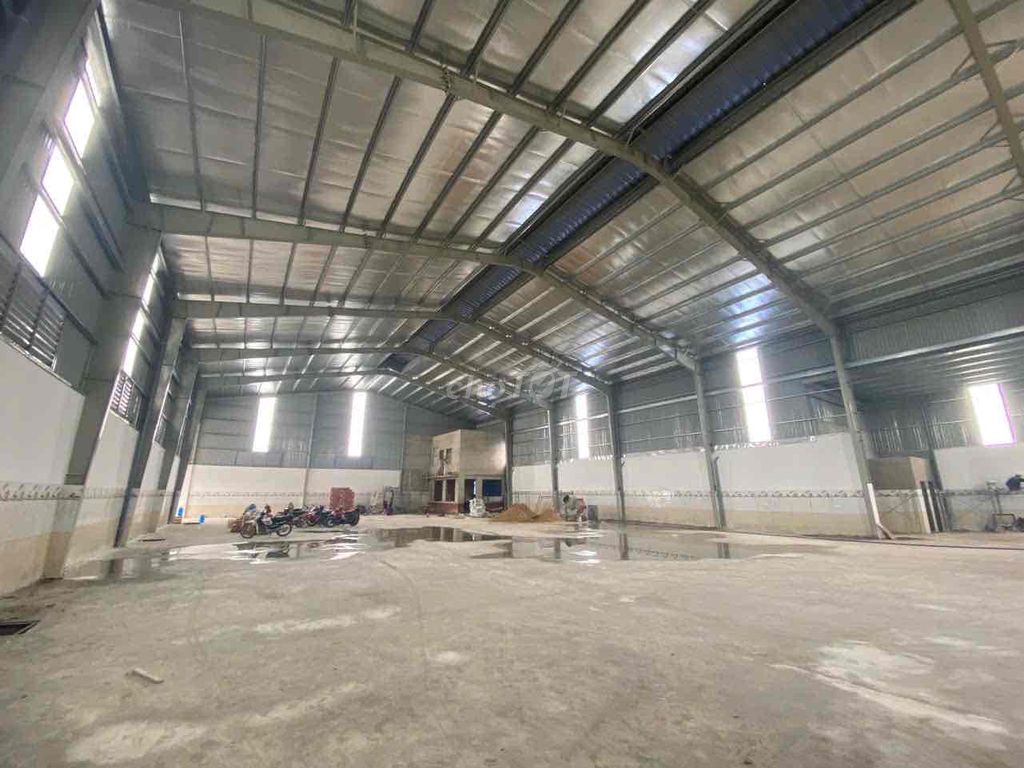 Kho xưởng 1200m2 đức hoà thượng long an gần tỉnh lộ 823D