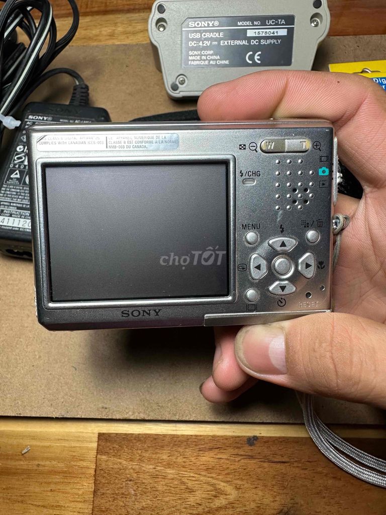 Máy ảnh Sony DSC-T1. Mua bán Máy ảnh, Máy quay tại Huyện Dương Minh Châu Tây Ninh được đăng bởi Flashman hình 1