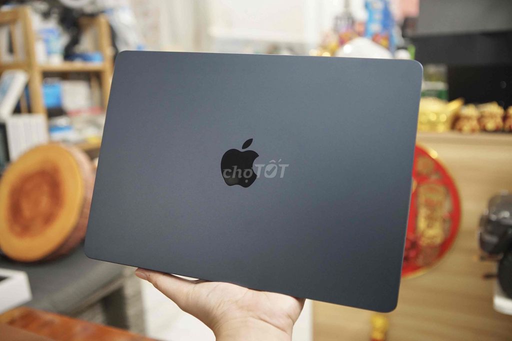 MacBook Air M4 13inch Midnight 16/256G - VN Bh dài. Mua bán Laptop tại Quận 5 Tp Hồ Chí Minh được đăng bởi Lê Trọng Tấn hình 1