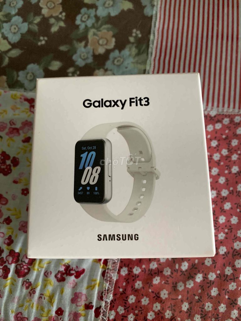 hcm- bán đồng hồ samsung fit 3 mới 100%