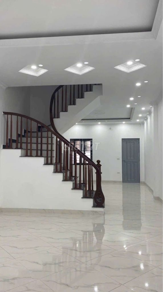 Продается дом Винь Нинь Нинь Тхань Три Ханой 68 м х 4 этажа с патио x