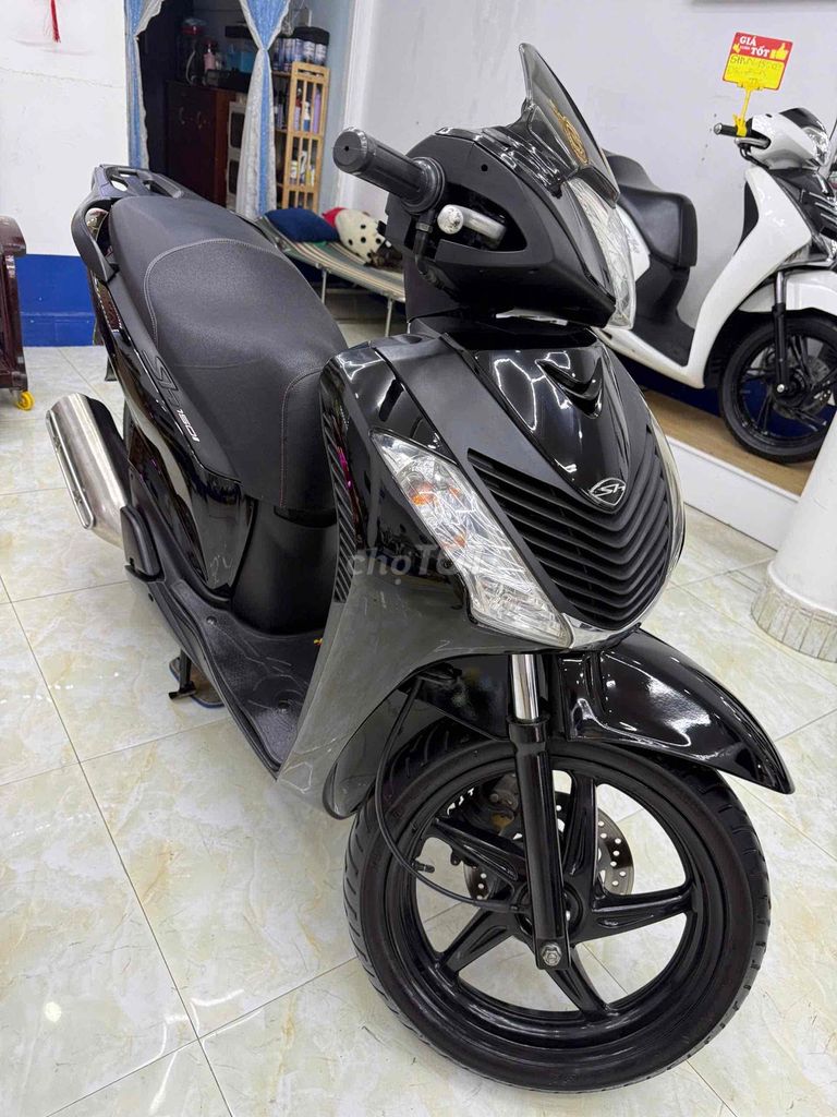 Honda SH 150i 2010 черный глянцевый Италия