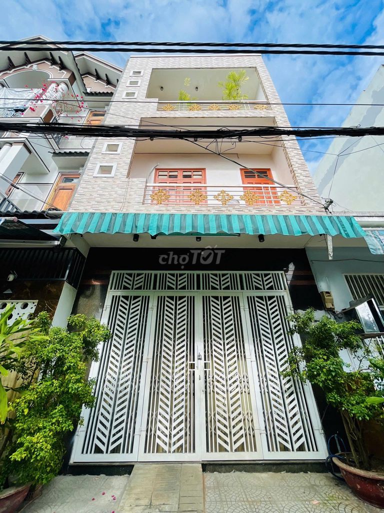 Bán nhà Chúc Động, Hoà Minh  3 tầng 3 mê đúc , view kênh mặt tiền,