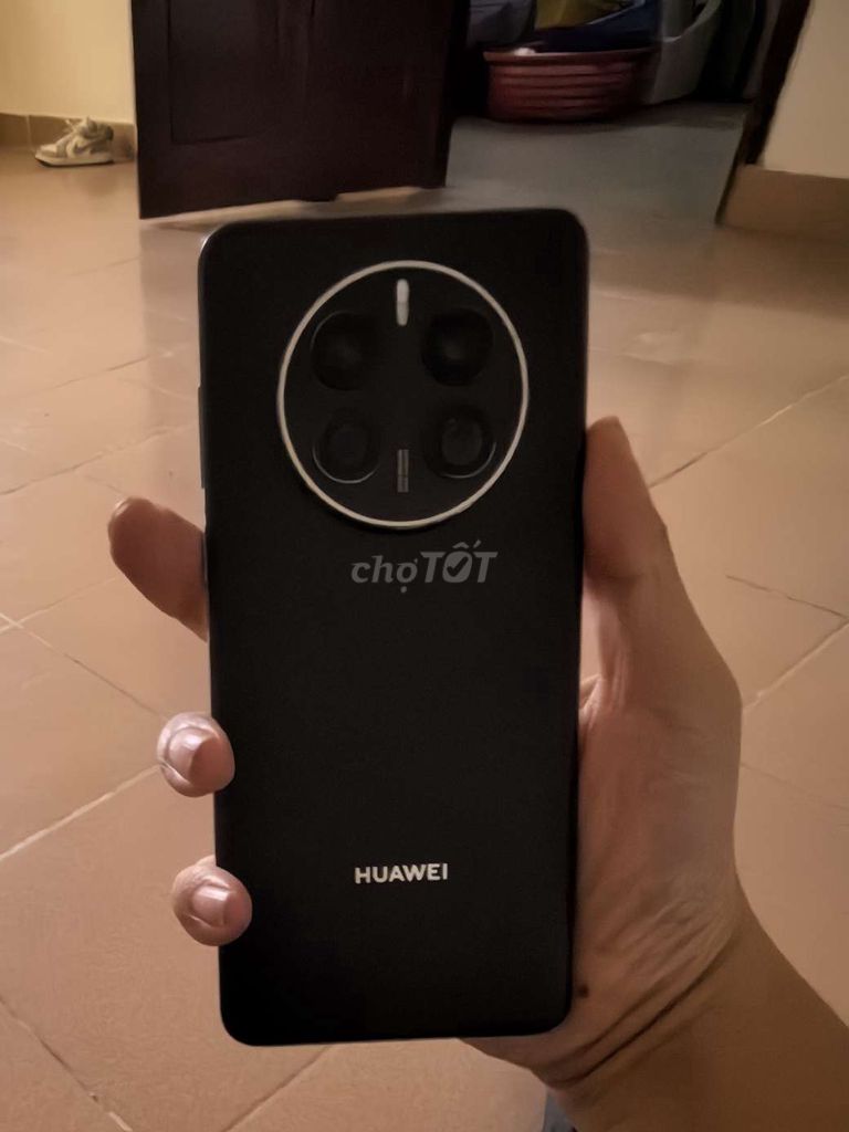 Huawei Mate 50 Pro Đen Lưng da, Kính. Mua bán Điện thoại tại Thành phố Đà Lạt Lâm Đồng được đăng bởi Huy Trương hình 1
