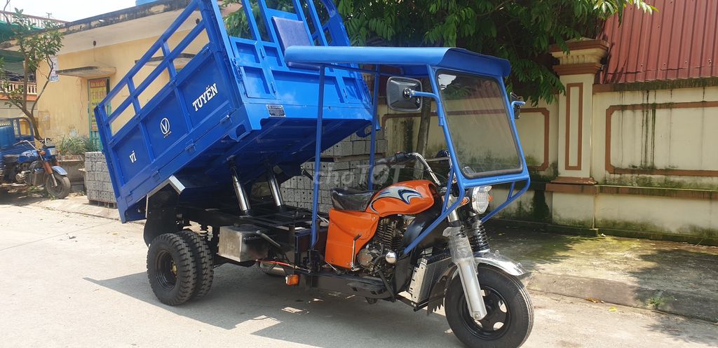 Xe ba gác bánh kép VĨ TUYẾN, máy Yinxiang 250cc,