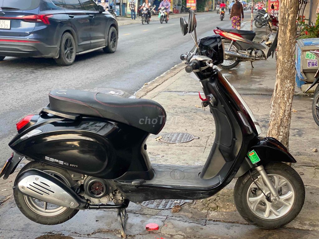 BÁN XE VESPA 50cc. BS 60. KHÔNG CẦN BẰNG LÁI. Mua bán Xe máy tại Thành phố Thủ Đức Tp Hồ Chí Minh được đăng bởi Xe Máy Quốc Hằng góp 0 đồng hình 4