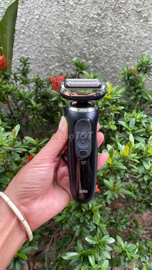 Braun S7 Máy cạo râu Đen Đức 2020. Mua bán Phụ kiện thời trang khác tại Thành phố Trà Vinh Trà Vinh được đăng bởi Huỳnh Lê Tân hình 1