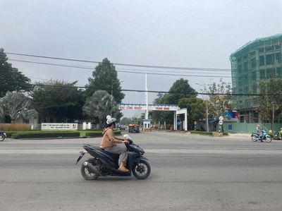 Siêu Phẩm Kinh Doanh Buôn Bán MT QL22B đối diện KCN Trảng Bàng. Mua bán đất tại Huyện Trảng Bàng Tây Ninh được đăng bởi Minh Thành 