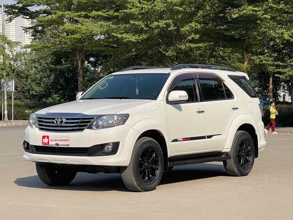 Toyota Fortuner Sportaivo 4x4 cao cấp nhất Sport. Mua bán Ô tô tại Quận Thanh Xuân Hà Nội được đăng bởi Vạn Phát  Auto hình 4