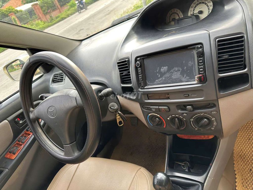 Toyota Vios 2005 số sàn màu vàng cát. Mua bán Ô tô tại Thị xã Bến Cát Bình Dương được đăng bởi lâm hiền  hình 6