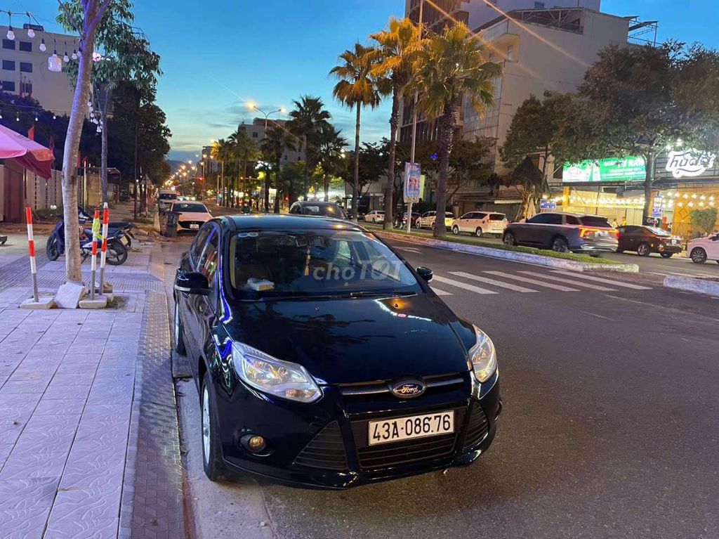 Bán Focus Hacback số tự động, lợi xăng bản cao cấp. Mua bán Ô tô tại Quận Hải Châu Đà Nẵng được đăng bởi otocudanang hình 12